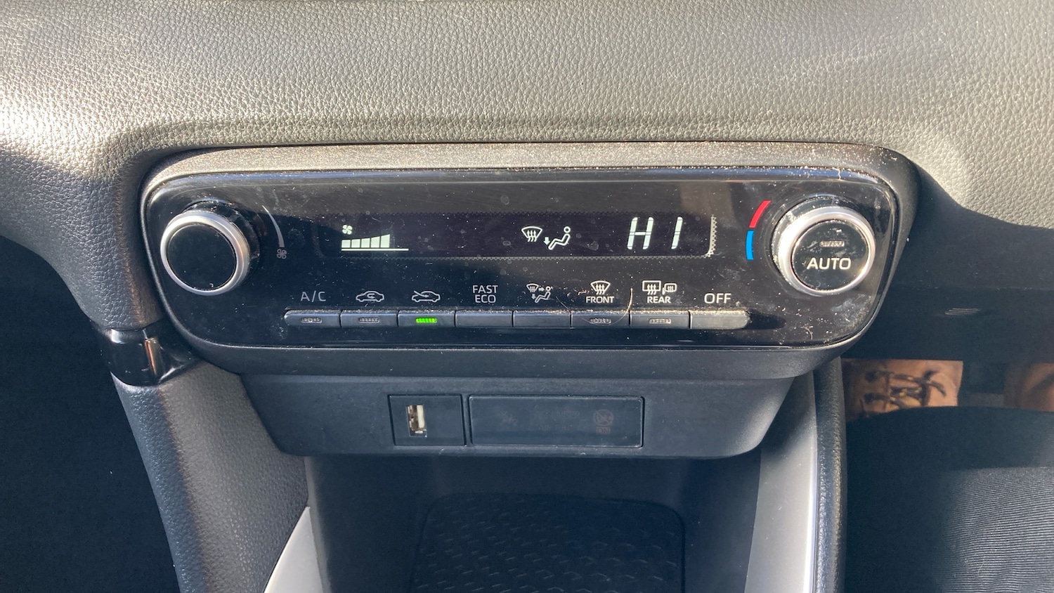 Used Toyota Yaris 2021 for sale - 77154305: Photo 34