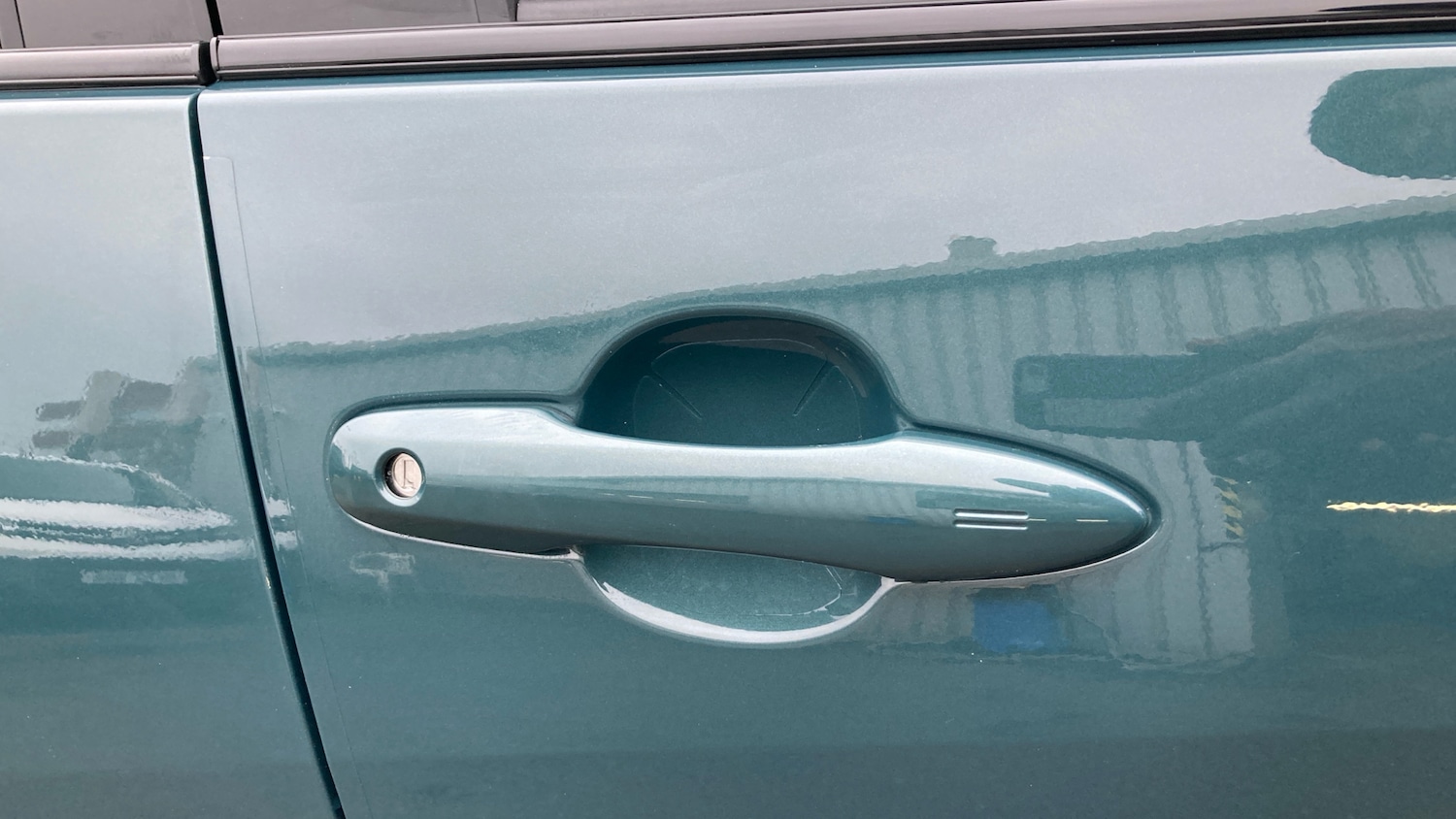 Used Toyota Yaris 2025 for sale - 77996903: Photo 33