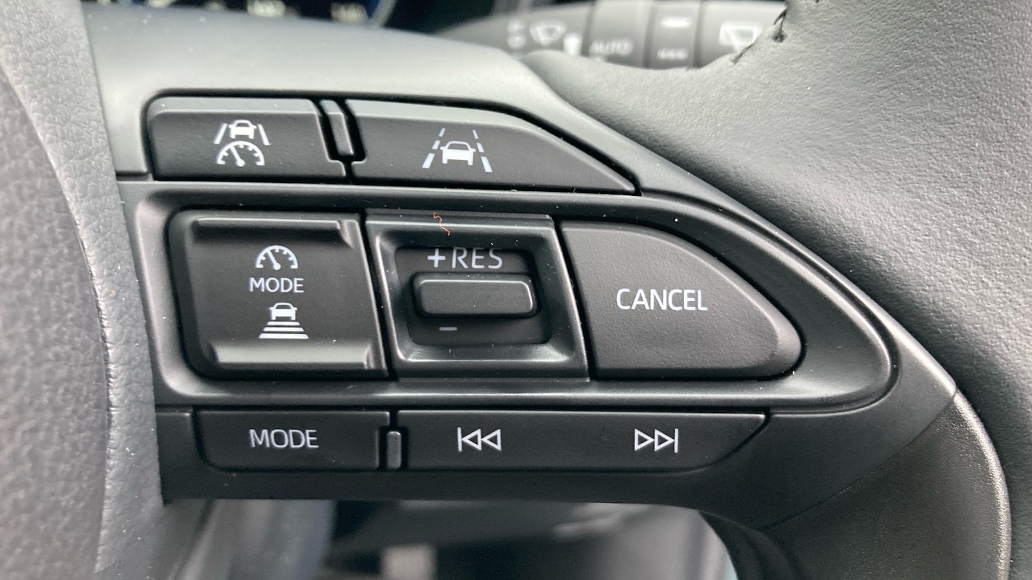 Used Toyota Yaris 2025 for sale - 77996903: Photo 35