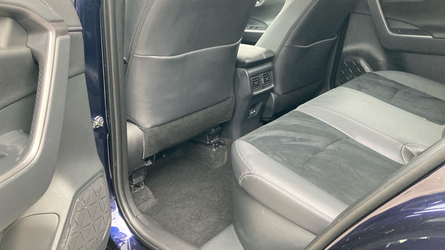 Used Toyota RAV4 2025 for sale - 78092607: Photo 13