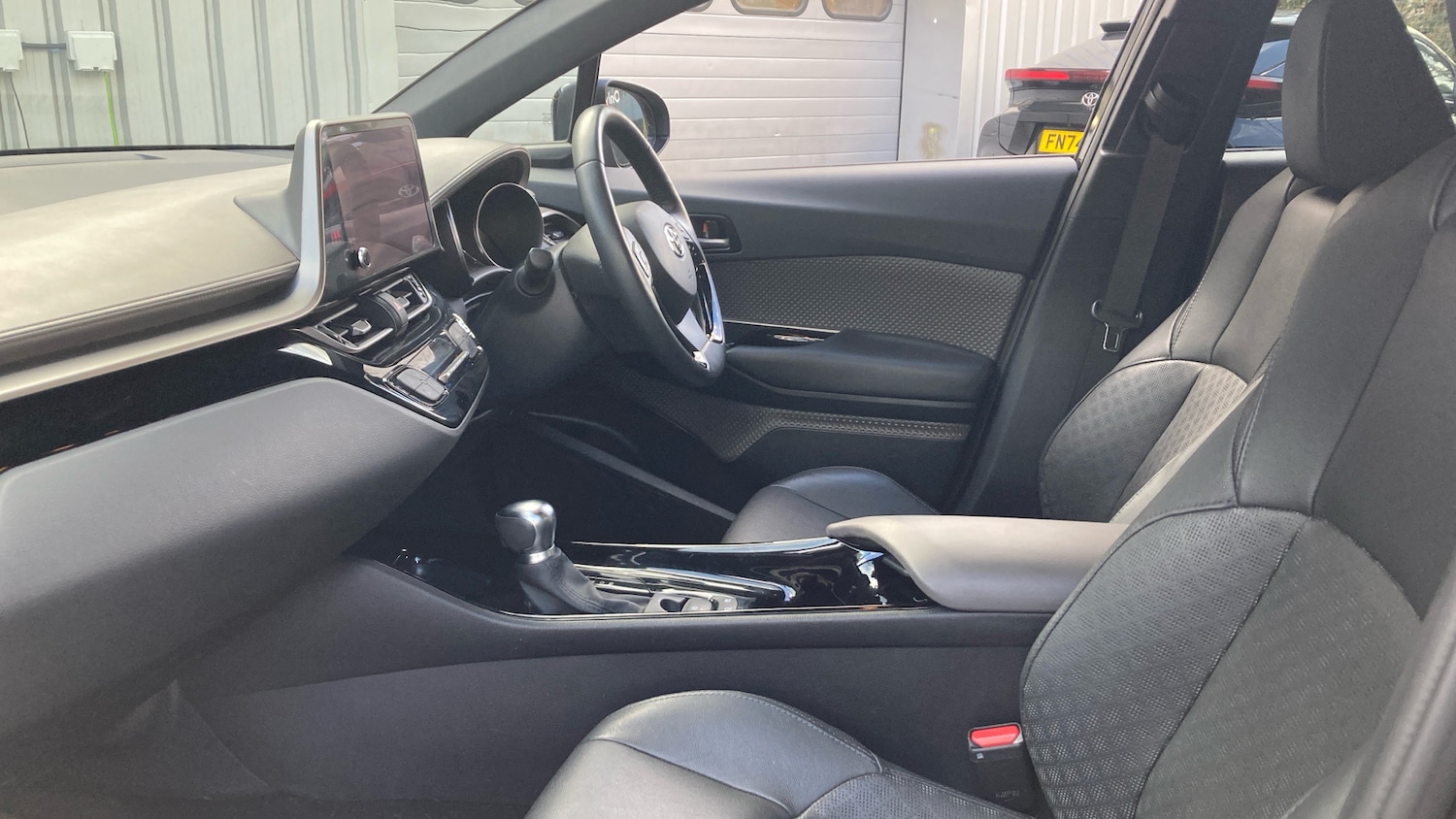 Used Toyota C-HR 2022 for sale - 76412380: Photo 10