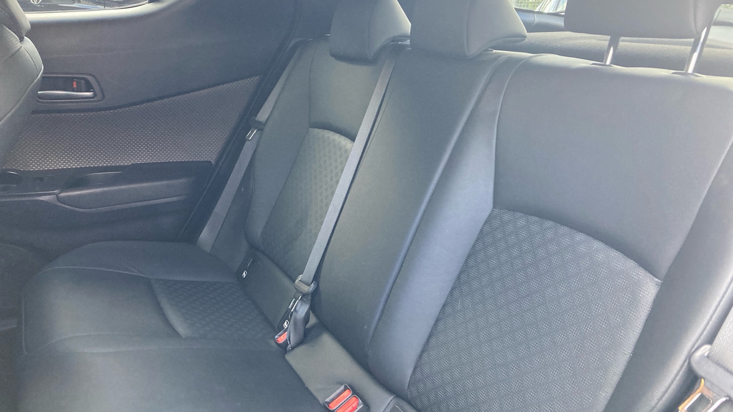 Used Toyota C-HR 2022 for sale - 76412380: Photo 21