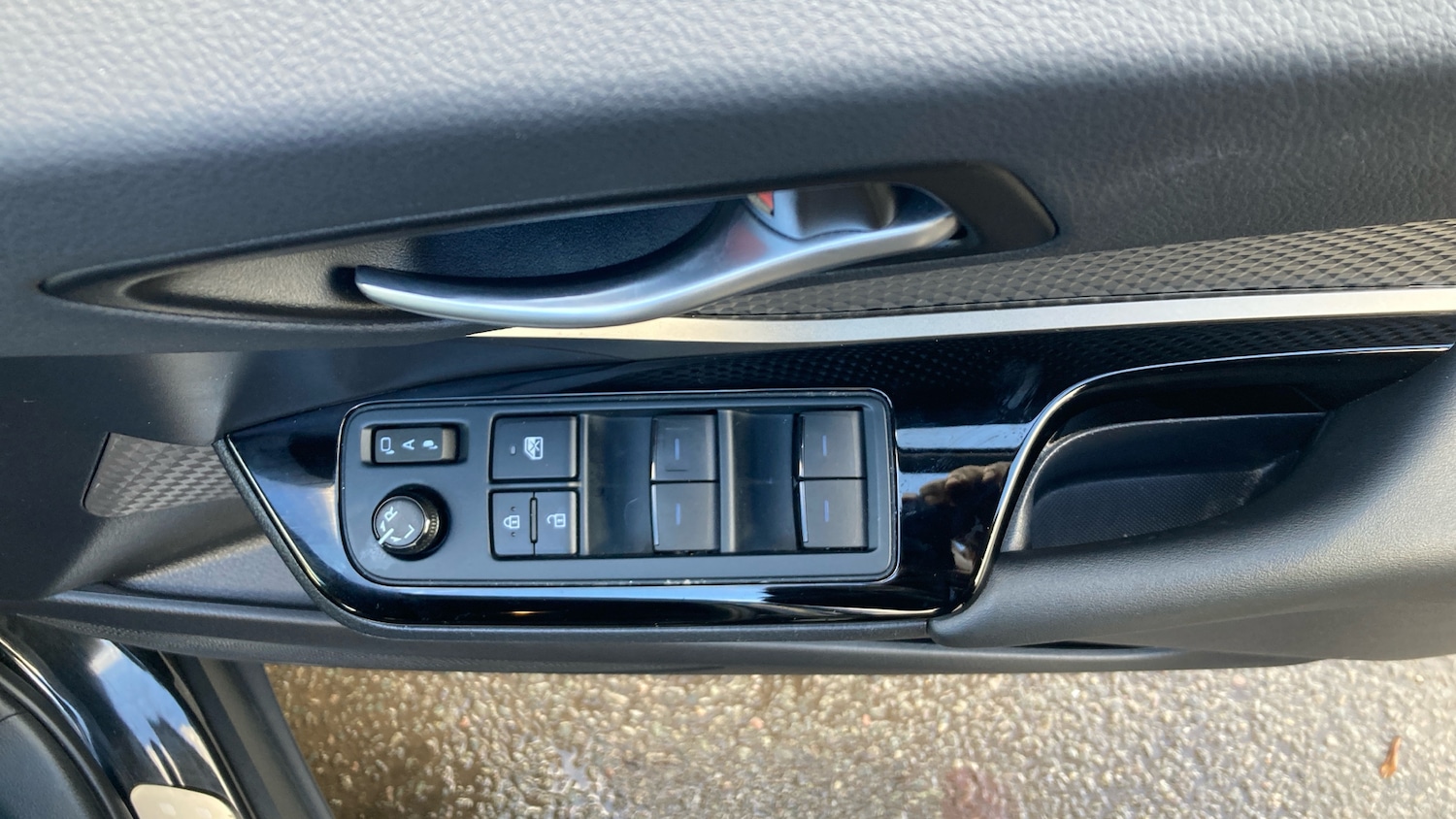 Used Toyota C-HR 2022 for sale - 76412380: Photo 27