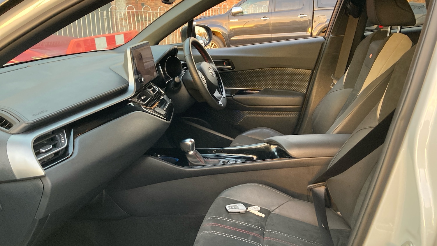 Used Toyota C-HR 2023 for sale - 76415696: Photo 10