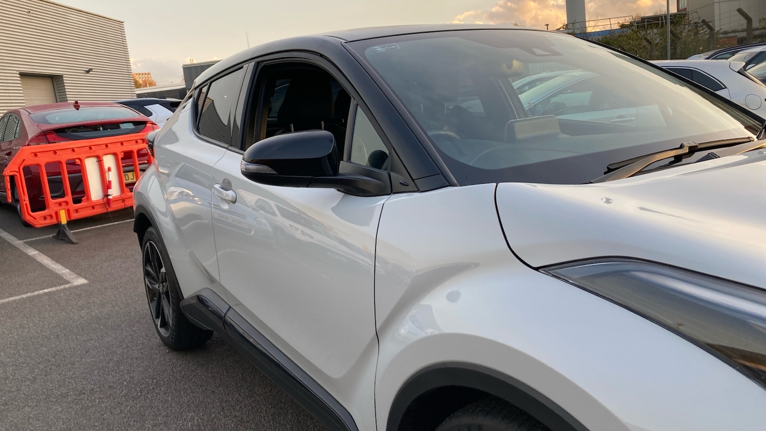 Used Toyota C-HR 2023 for sale - 76415696: Photo 31