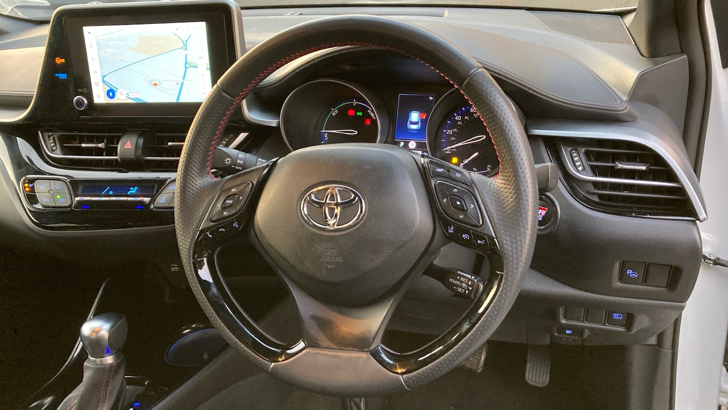 Used Toyota C-HR 2023 for sale - 76415696: Photo 8