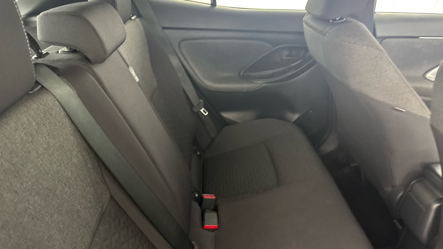 Used Toyota Yaris Cross 2022 for sale - 76614668: Photo 12