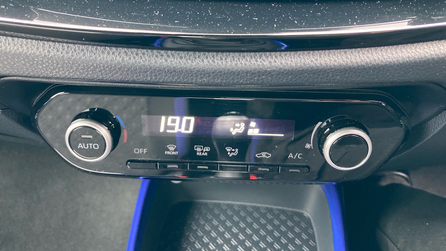 Used Toyota Aygo X 2023 for sale - 77883733: Photo 39