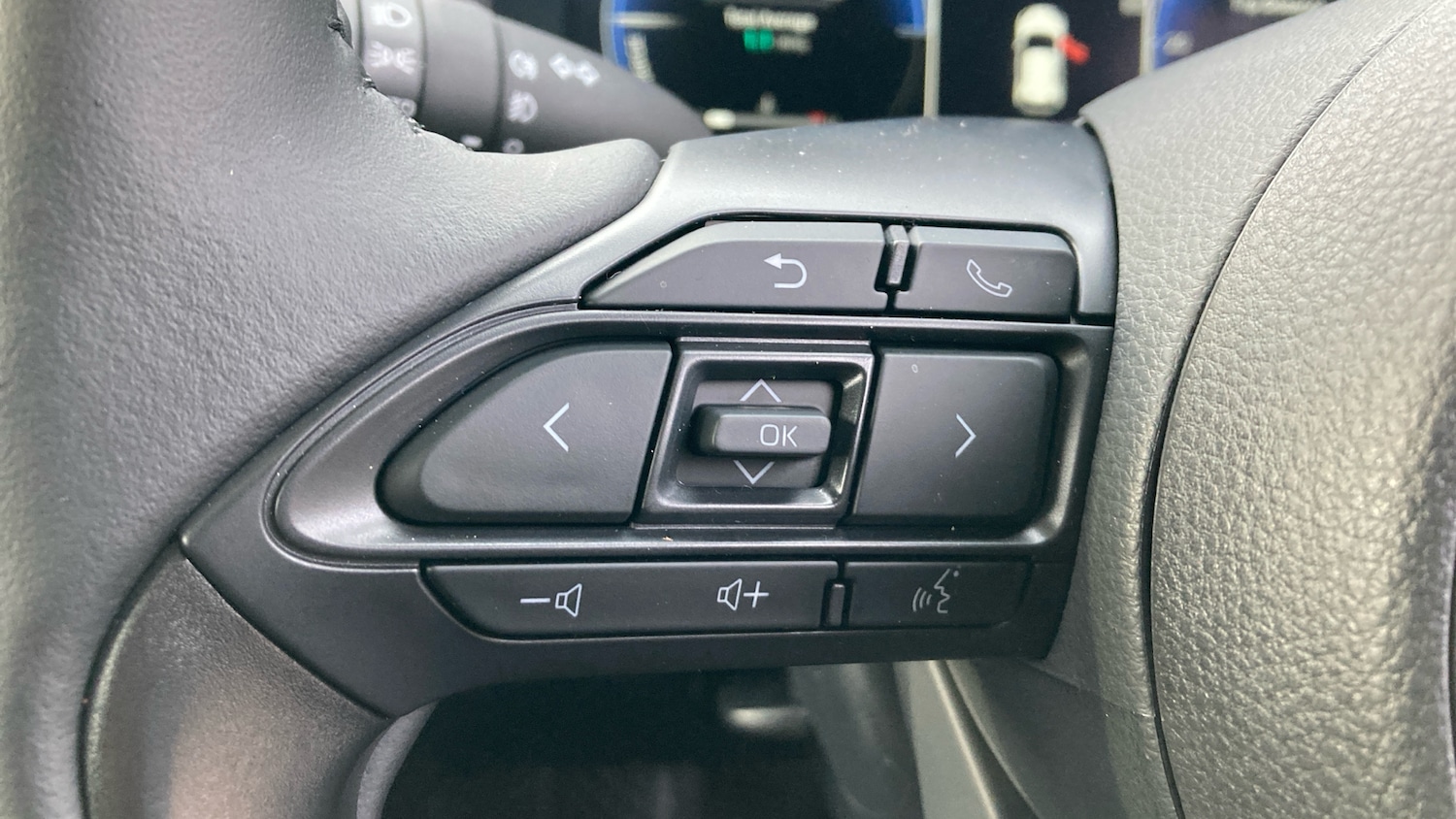 Used Toyota Yaris Cross 2025 for sale - 77453007: Photo 37