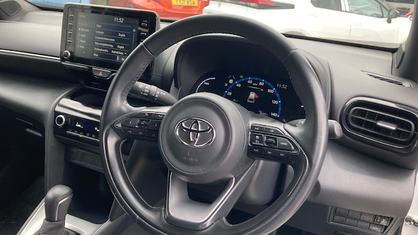 Used Toyota Yaris Cross 2021 for sale - 76257559: Photo 8