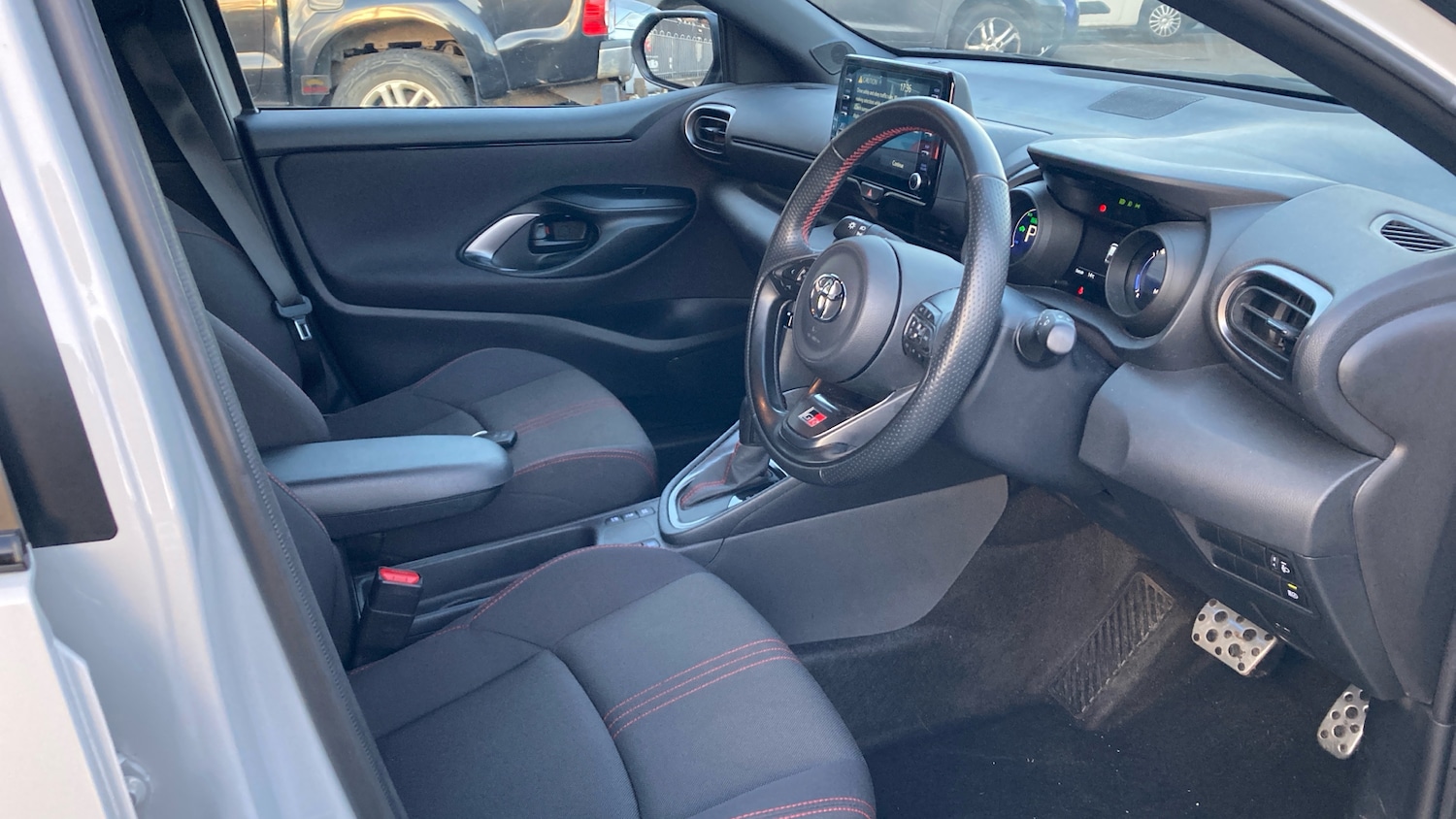 Used Toyota Yaris 2023 for sale - 76381880: Photo 11