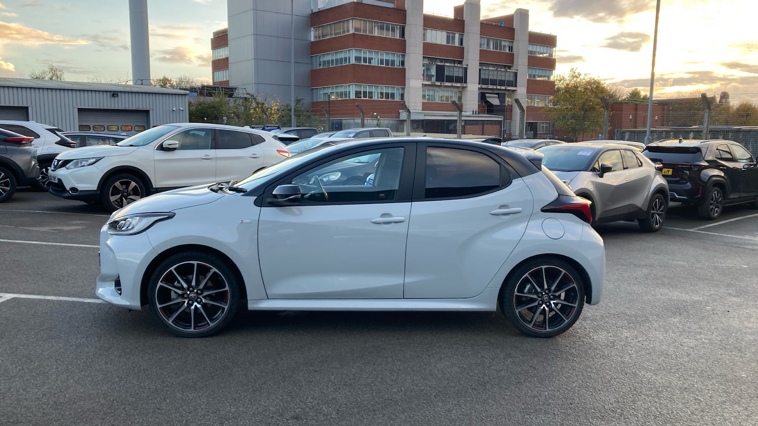 Used Toyota Yaris 2023 for sale - 76381880: Photo 17