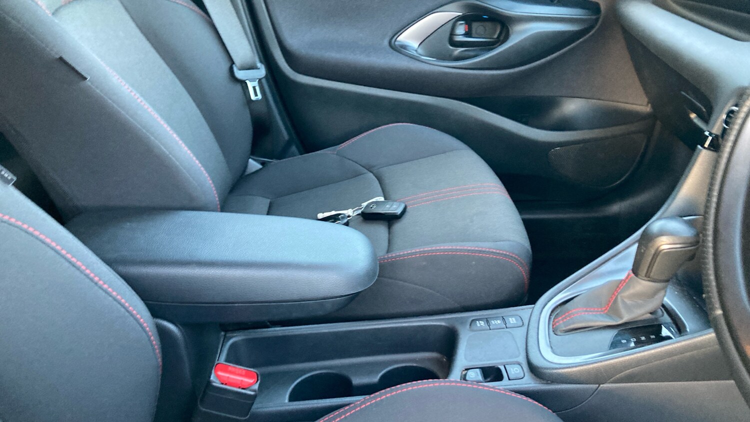 Used Toyota Yaris 2023 for sale - 76381880: Photo 34