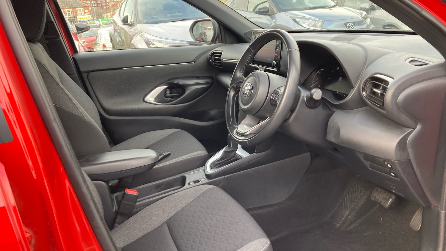 Used Toyota Yaris Cross 2021 for sale - 76612520: Photo 11