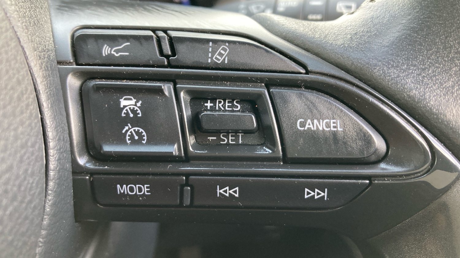 Used Toyota Yaris Cross 2021 for sale - 76612520: Photo 35