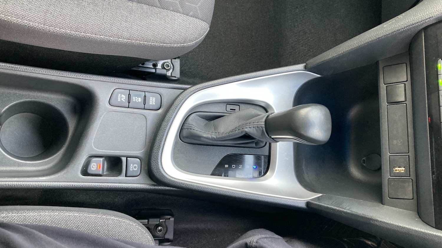 Used Toyota Yaris Cross 2021 for sale - 76612520: Photo 38