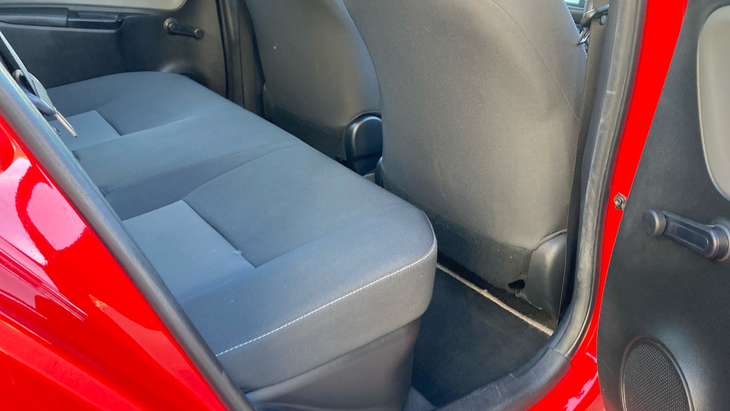 Used Toyota Yaris 2019 for sale - 77930518: Photo 12