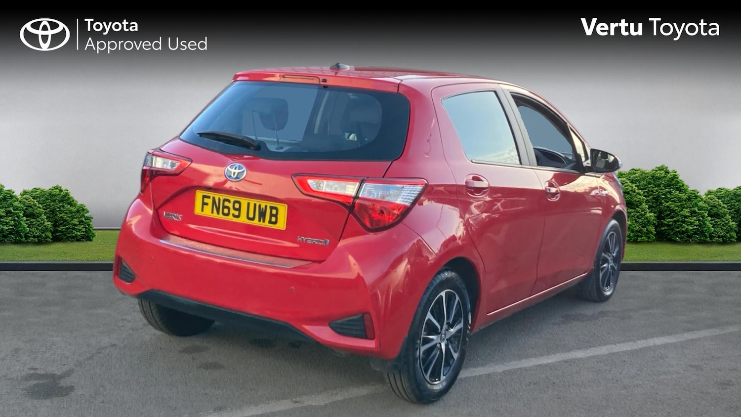 Used Toyota Yaris 2019 for sale - 77930518: Photo 2