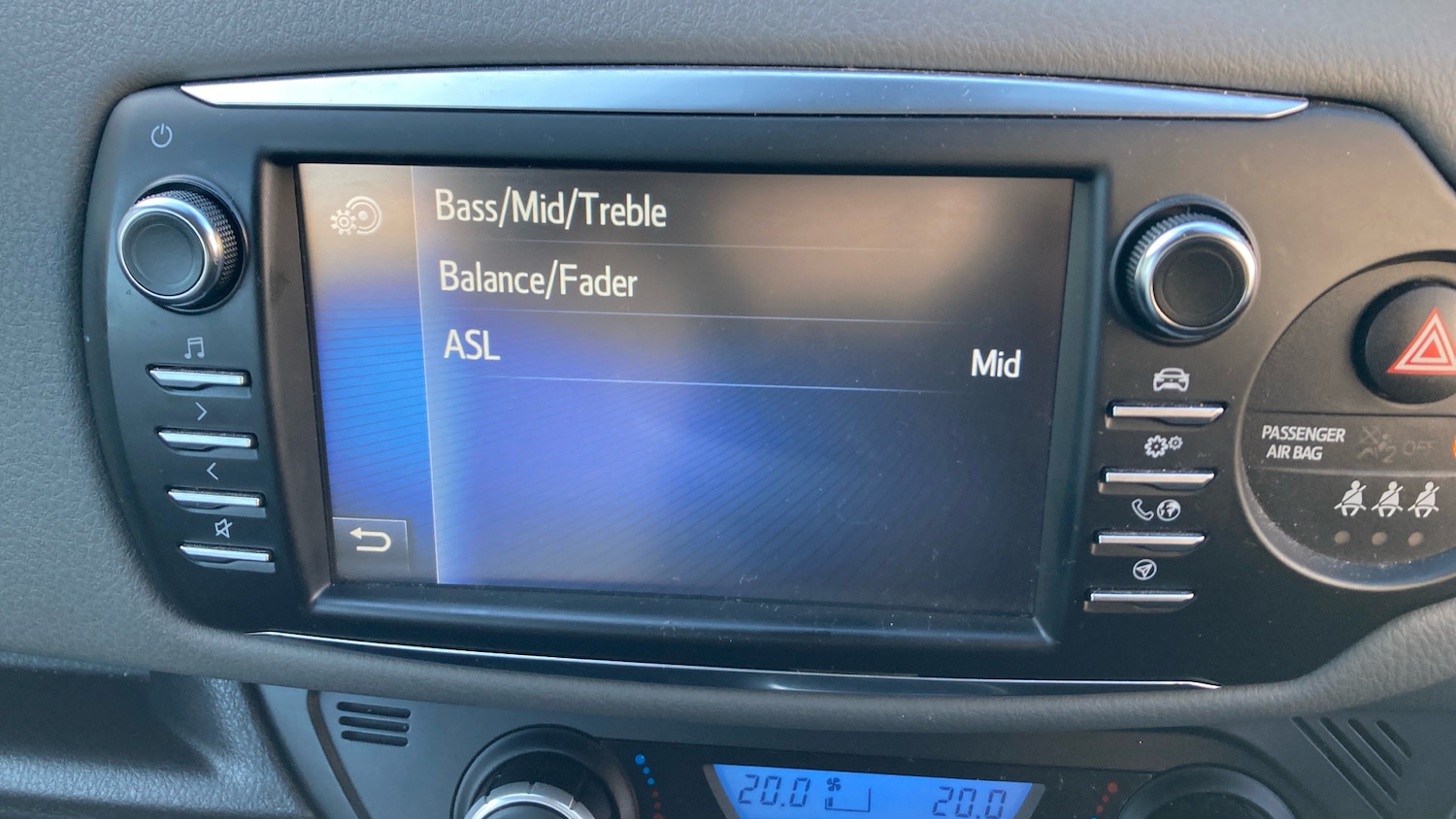 Used Toyota Yaris 2019 for sale - 77930518: Photo 28