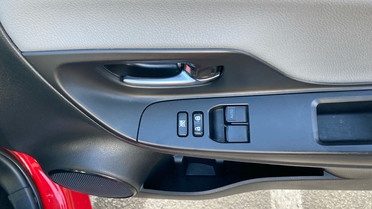 Used Toyota Yaris 2019 for sale - 77930518: Photo 31