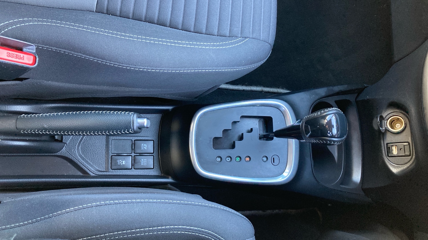 Used Toyota Yaris 2019 for sale - 77930518: Photo 37