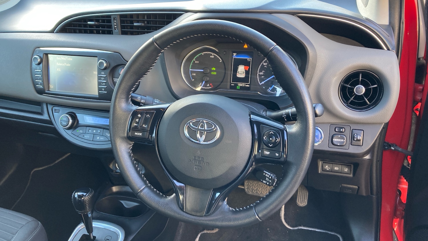 Used Toyota Yaris 2019 for sale - 77930518: Photo 6
