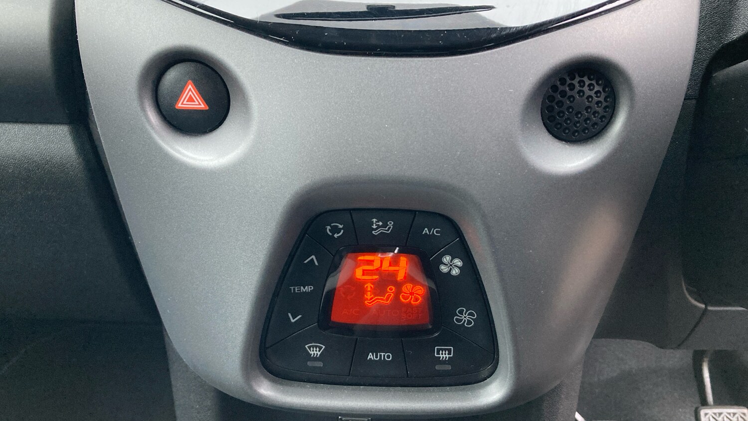 Used Toyota AYGO 2019 for sale - 77544576: Photo 40