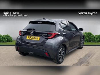 Used Toyota Yaris 2021 for sale - 78352397: Photo