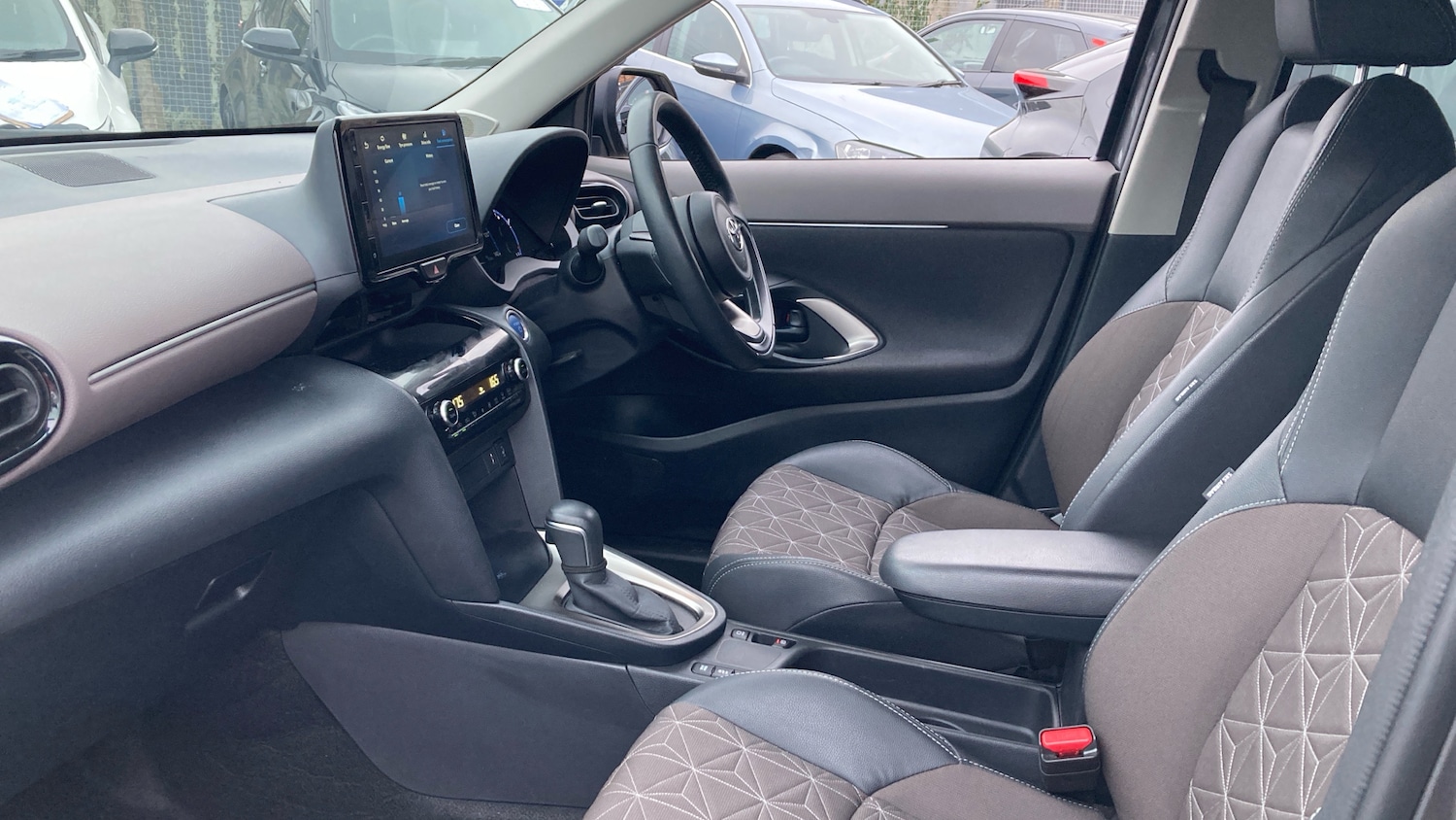 Used Toyota Yaris Cross 2023 for sale - 76682228: Photo 10