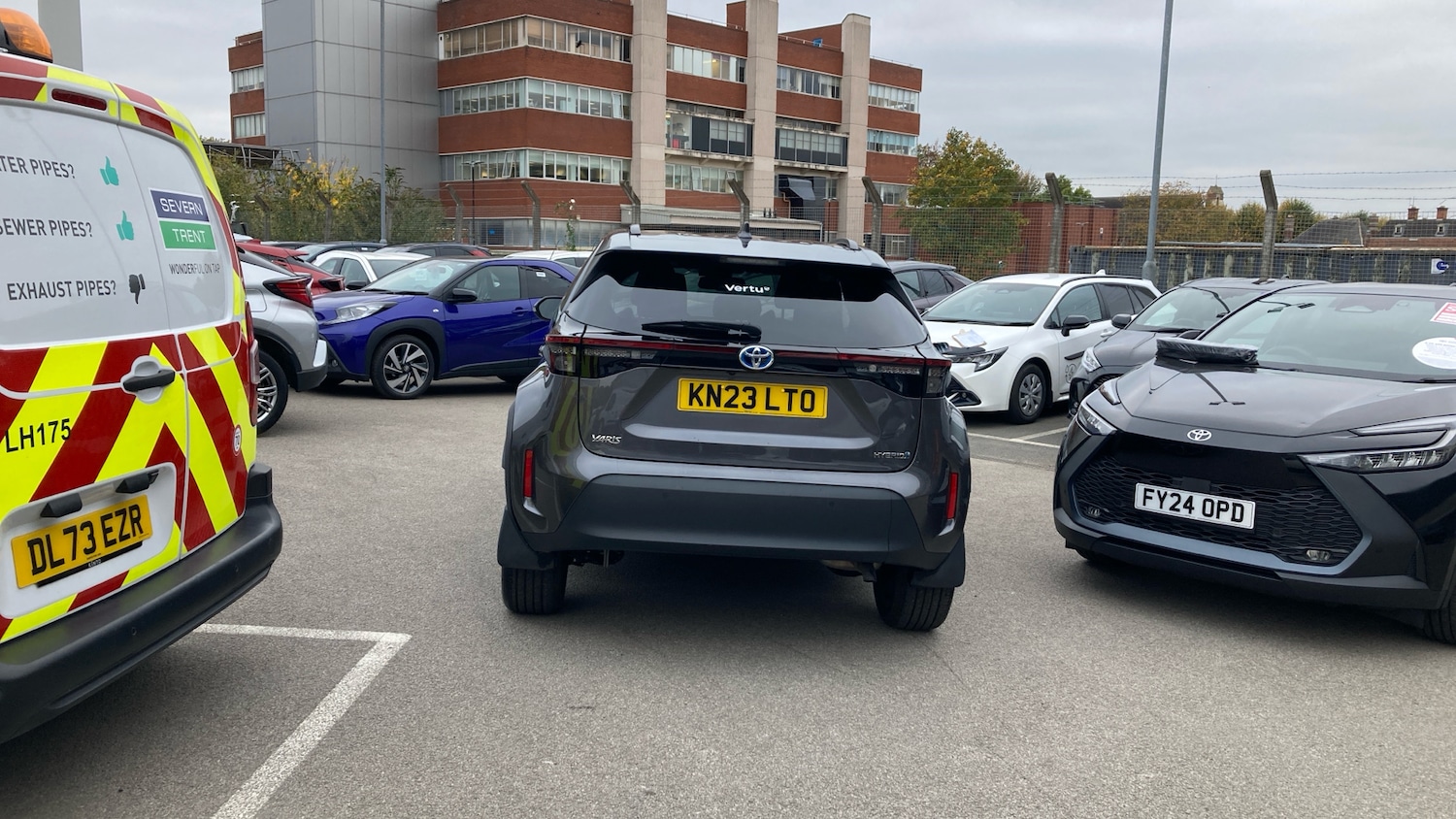 Used Toyota Yaris Cross 2023 for sale - 76682228: Photo 19