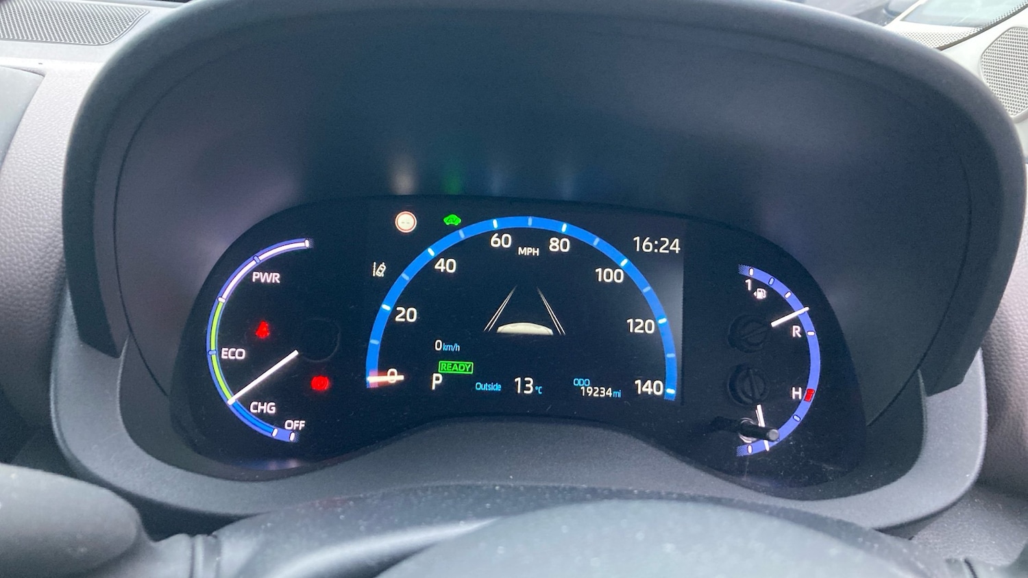 Used Toyota Yaris Cross 2023 for sale - 76682228: Photo 9