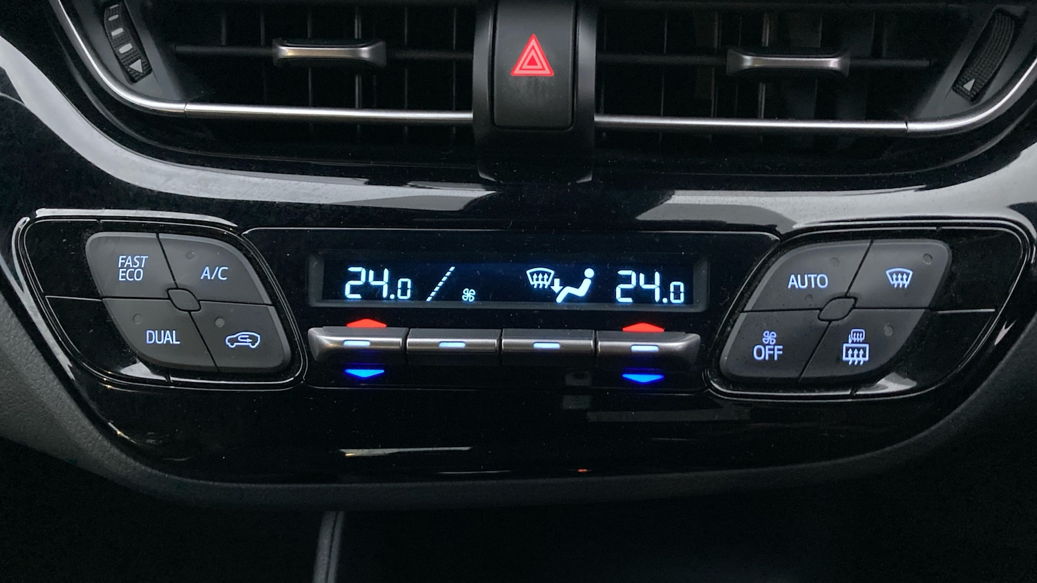 Used Toyota C-HR 2022 for sale - 77340280: Photo 36