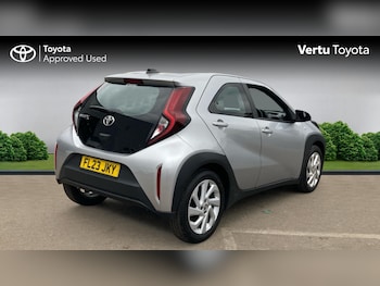 Used Toyota Aygo X 2023 for sale - 76253908: Photo 2