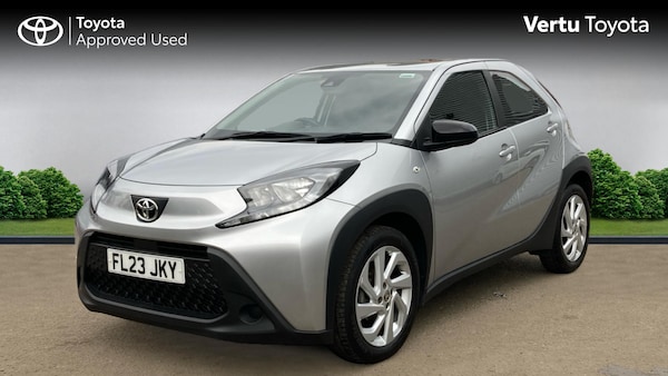 Used Toyota Aygo X 2023 for sale - 76253908: Photo 3