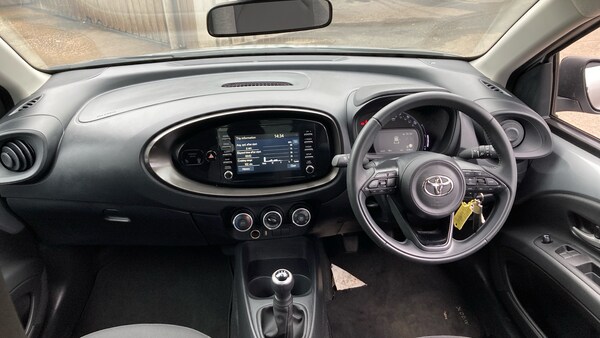 Used Toyota Aygo X 2023 for sale - 76253908: Photo 5