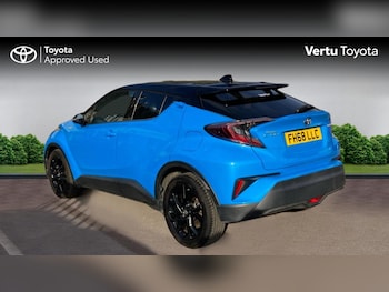 Used Toyota C-HR 2019 for sale - 79070700: Photo