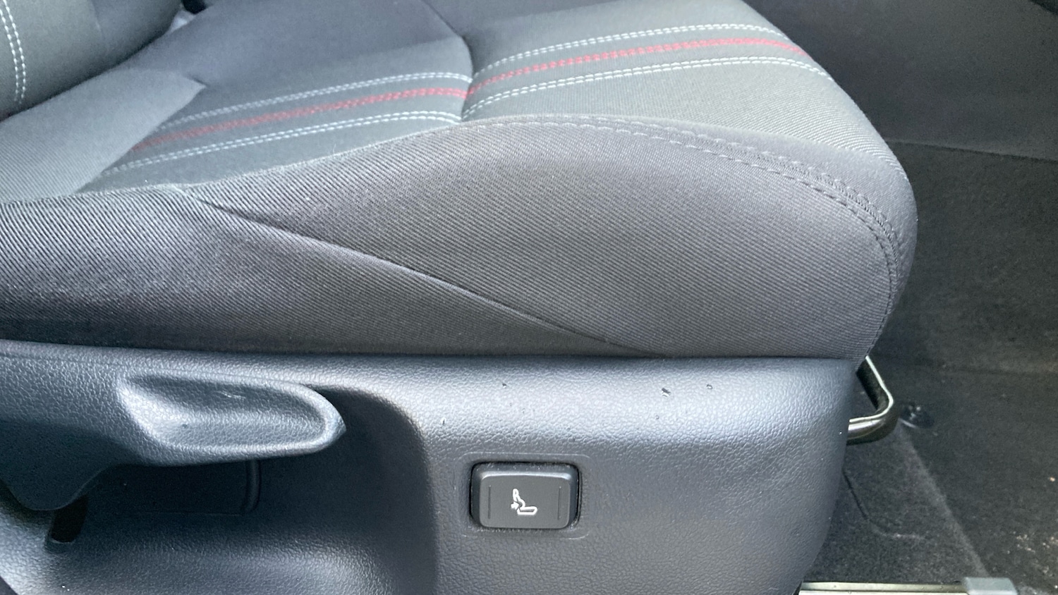 Used Toyota C-HR 2022 for sale - 77519722: Photo 30