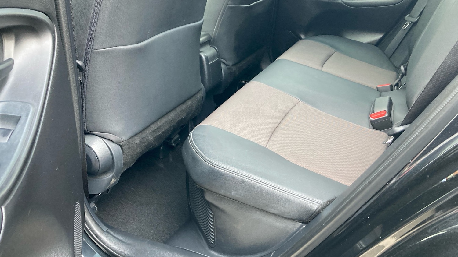 Used Toyota Yaris Cross 2023 for sale - 75995036: Photo 13