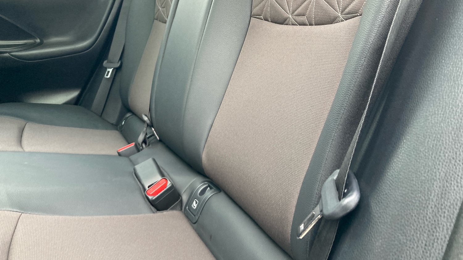 Used Toyota Yaris Cross 2023 for sale - 75995036: Photo 22