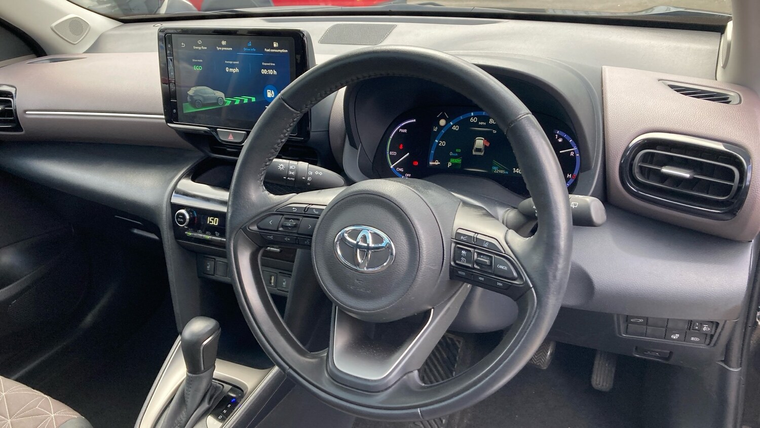 Used Toyota Yaris Cross 2023 for sale - 75995036: Photo 6