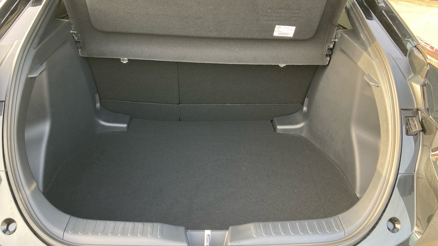 Used Toyota C-HR 2025 for sale - 77988920: Photo 14