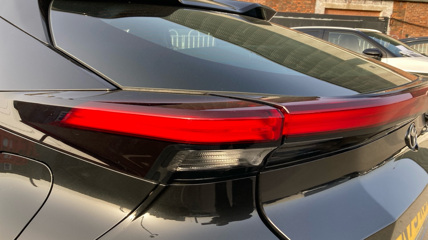 Used Toyota C-HR 2025 for sale - 77988920: Photo 23