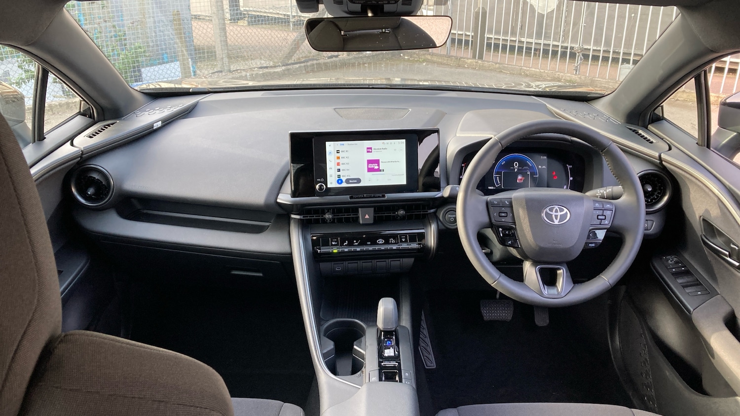 Used Toyota C-HR 2025 for sale - 77988920: Photo 5