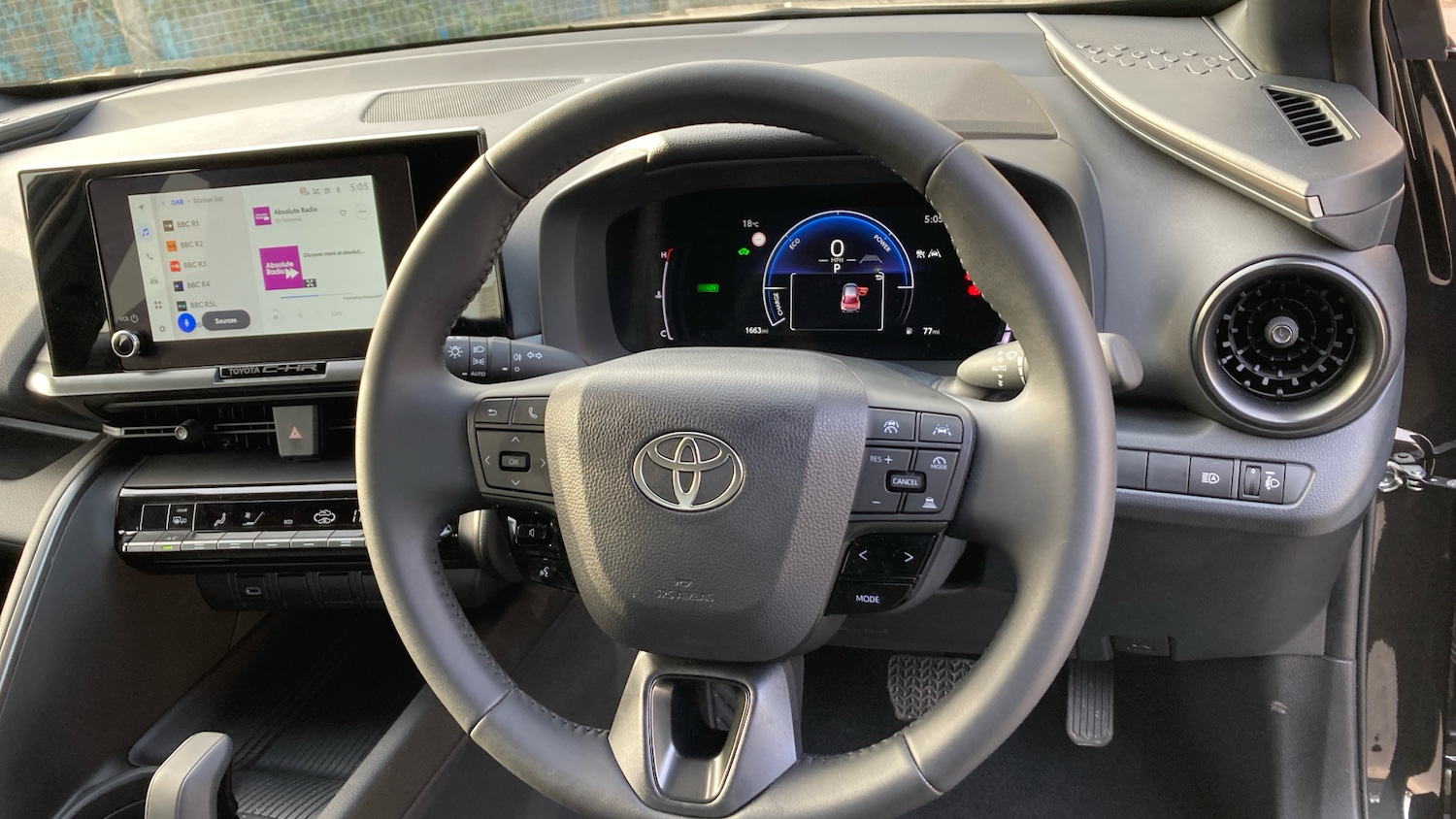 Used Toyota C-HR 2025 for sale - 77988920: Photo 8