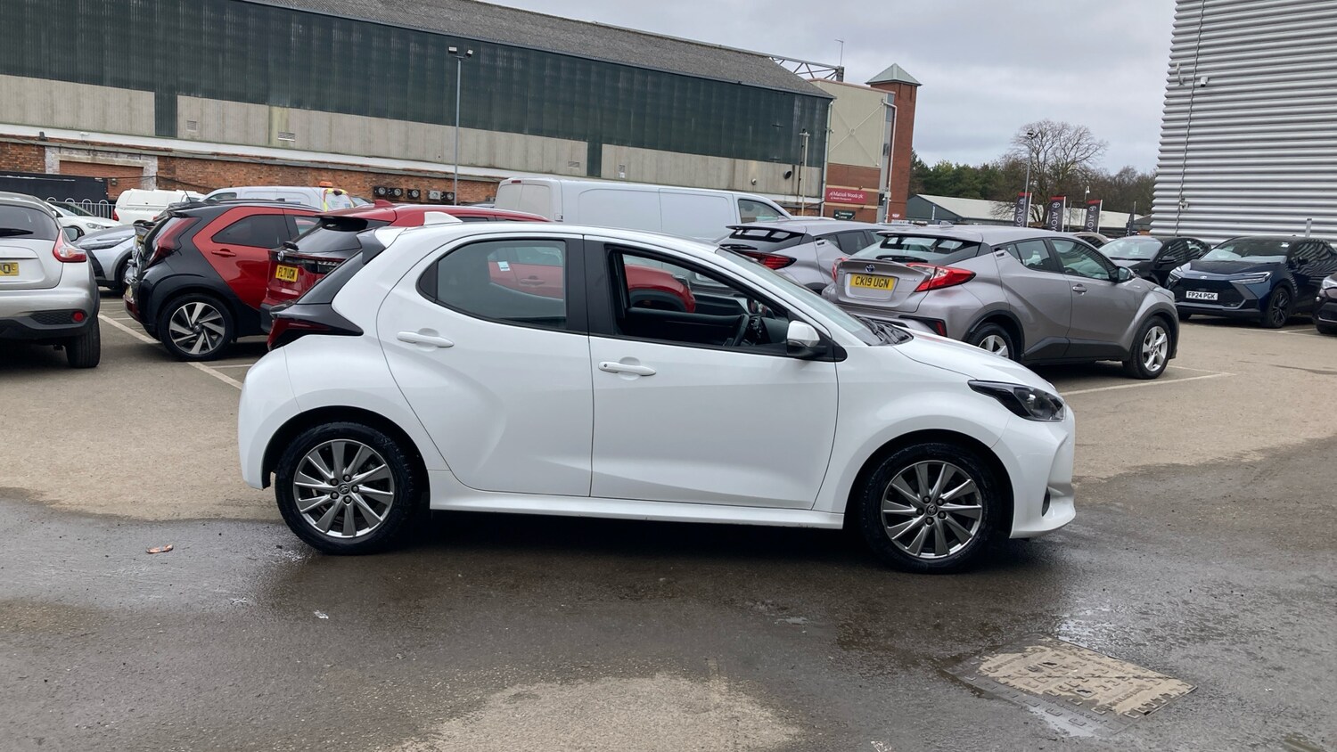 Used Toyota Yaris 2024 for sale - 77906269: Photo 16