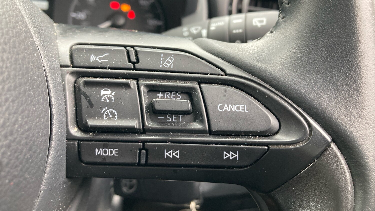 Used Toyota Yaris 2024 for sale - 77906269: Photo 41