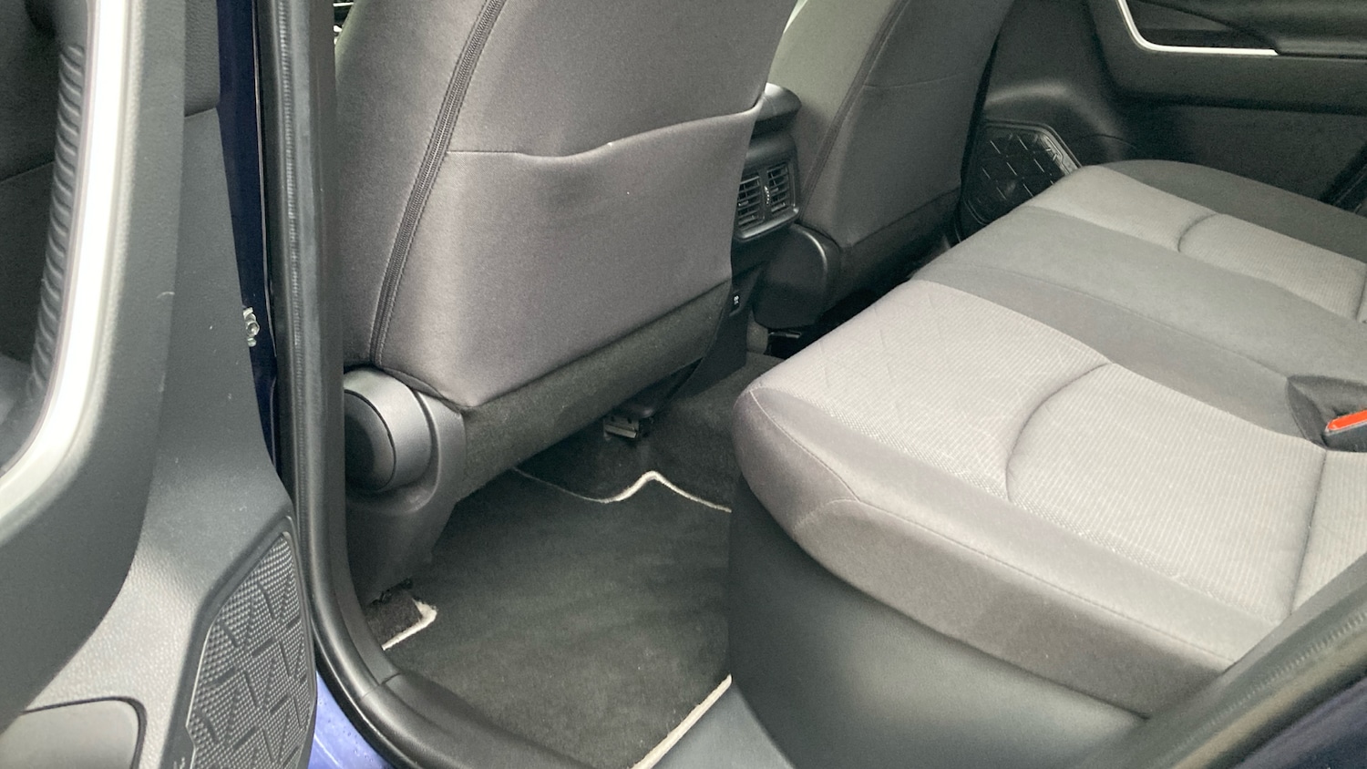 Used Toyota RAV4 2021 for sale - 78013800: Photo 13