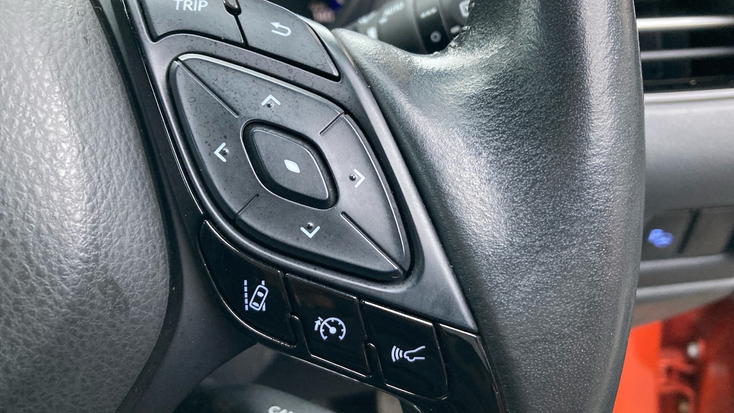 Used Toyota C-HR 2020 for sale - 77055558: Photo 40