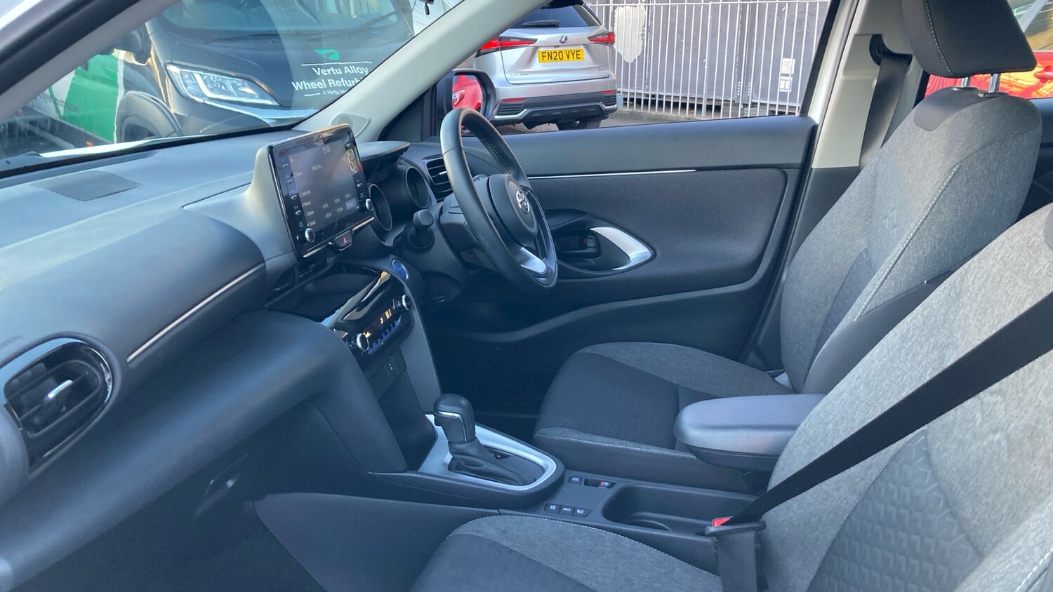 Used Toyota Yaris Cross 2023 for sale - 77207384: Photo 10