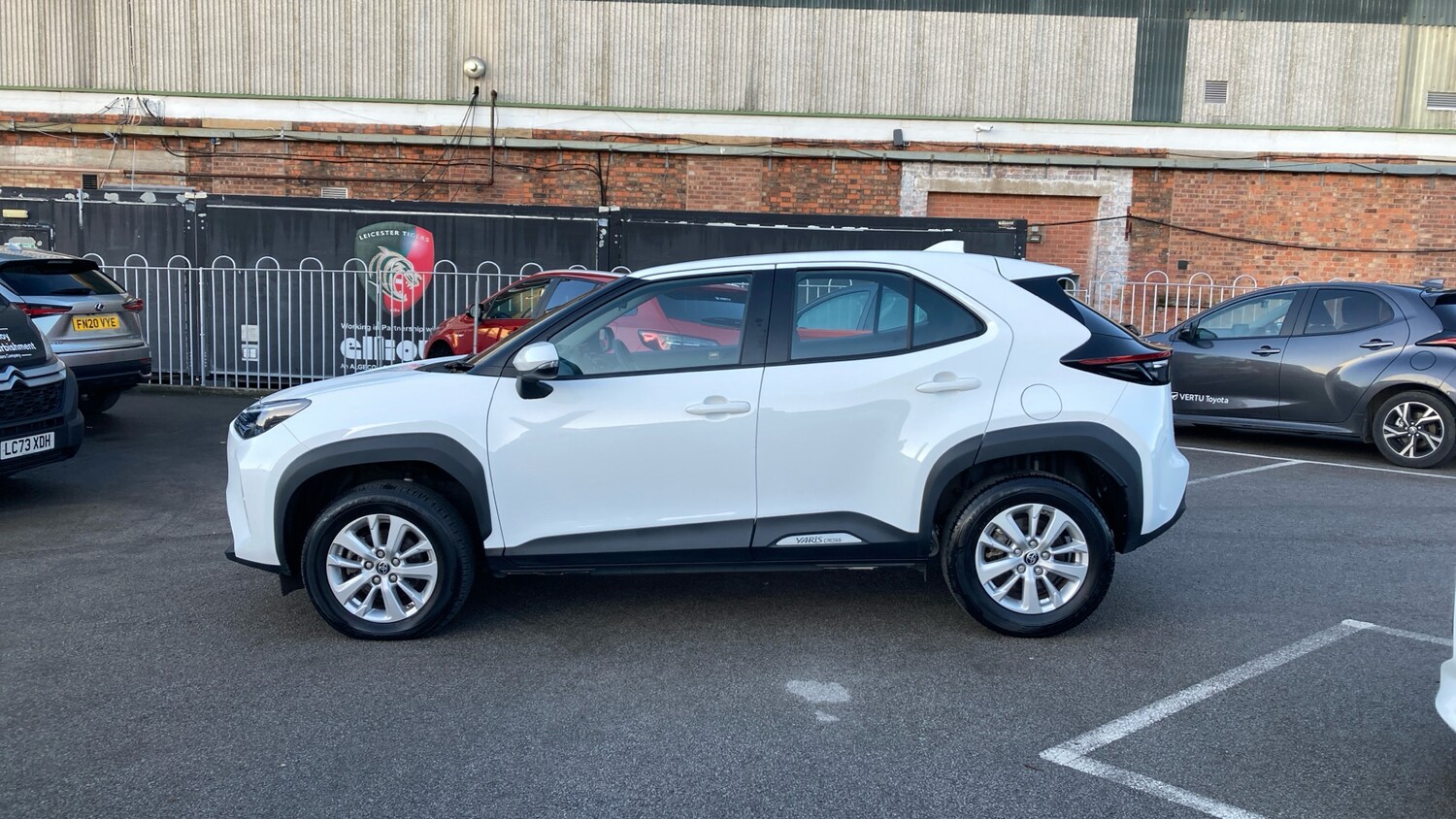 Used Toyota Yaris Cross 2023 for sale - 77207384: Photo 17